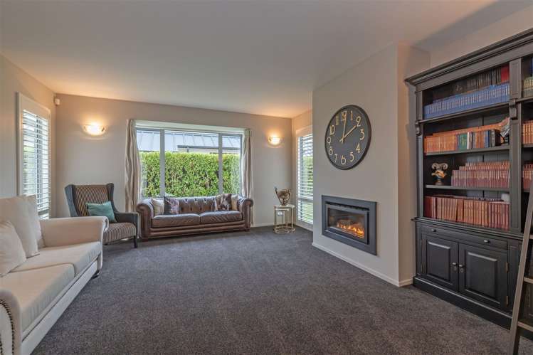 48 Bluestone Drive Parklands_17