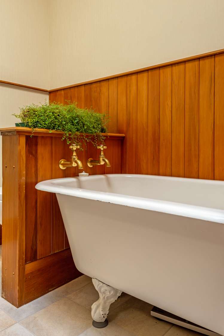 7 Saint Johns Avenue Palmerston North Central_12