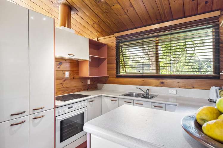 105 Kia Ora Road Beach Haven_11