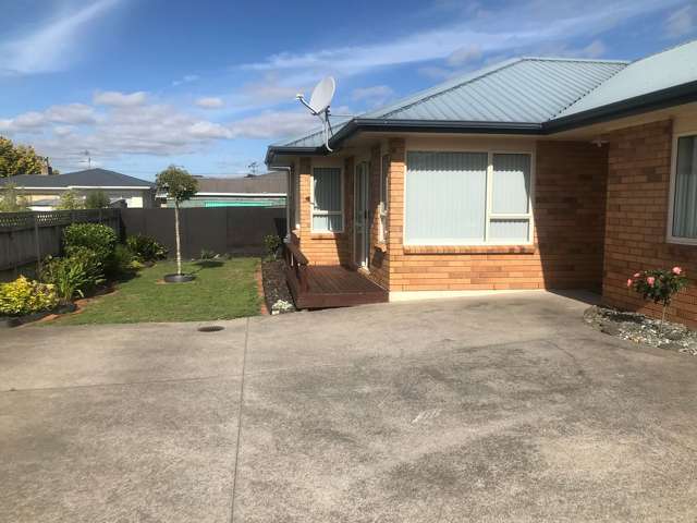 8B Garden Terrace Pukekohe_1