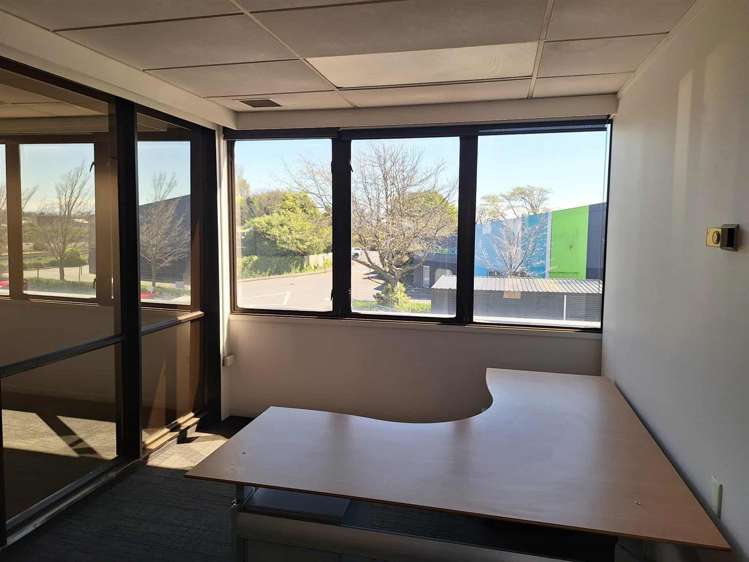 501 Brougham Street Waltham_8