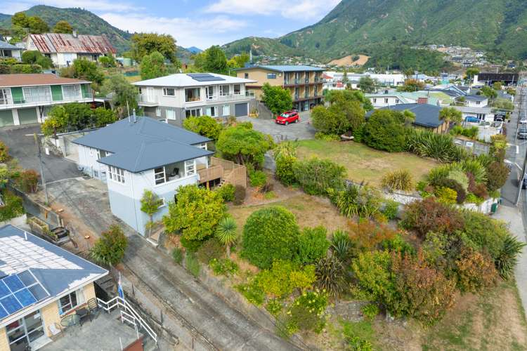 34 Waikawa Road Picton_23