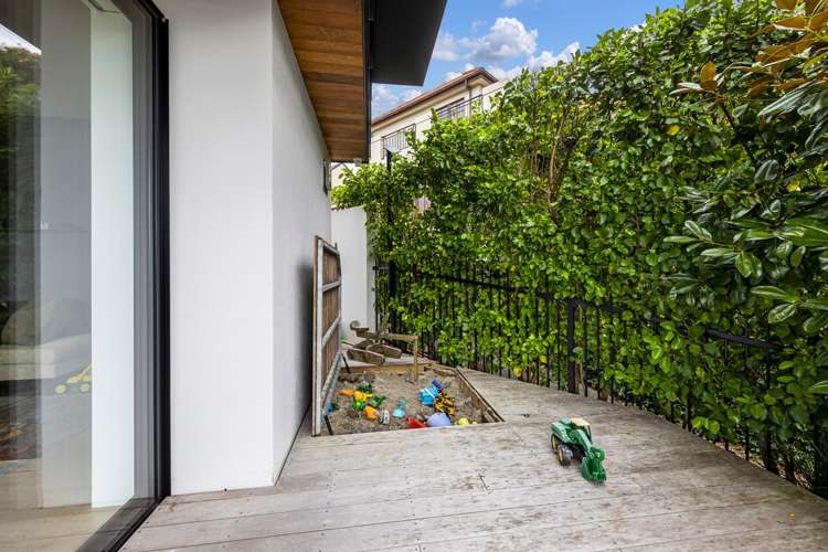 8 Puna Street Orakei_30