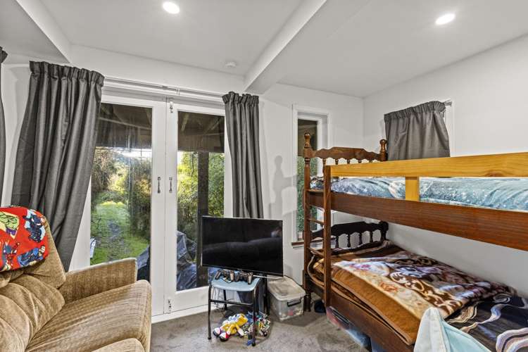 40 Tikao Bay Road Wainui_10