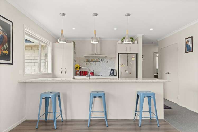 8 Maple Grove Solway_8