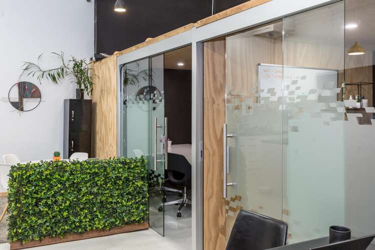 66-80 High Street North Carterton_21