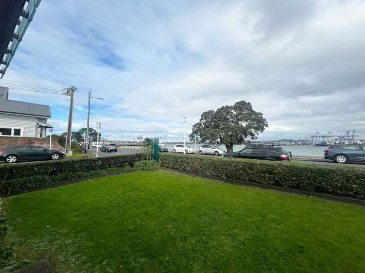 1/21 Queens Parade Devonport_3