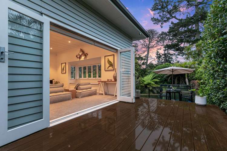 33 Outlook Road Greenhithe_17