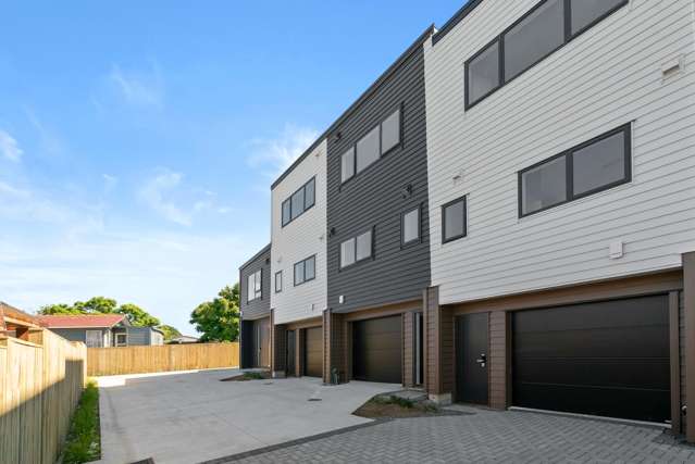 1/22 Cherry Tree Place Massey_2