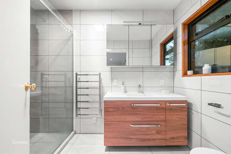 3 Roseveare Grove Te Marua_11