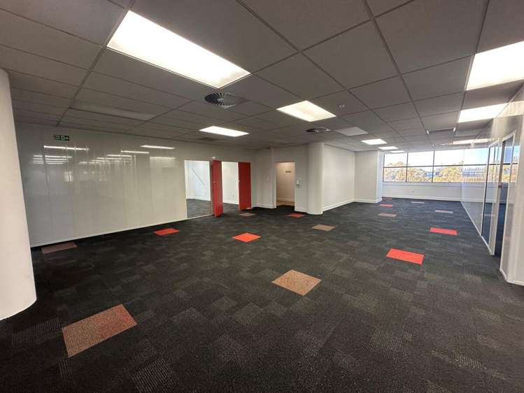 22 Amersham Way City Centre_5