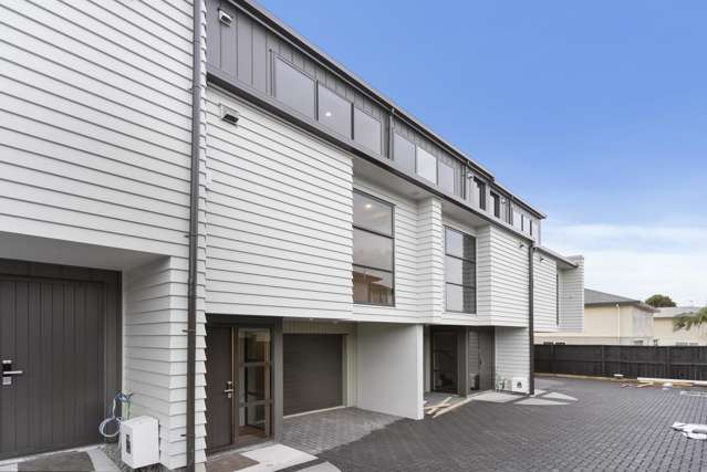 3/3 Wilbur Place Pakuranga_1