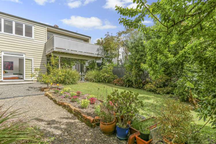 127 Crummer Road Grey Lynn_15