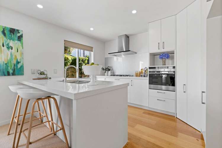 46 Hattaway Avenue Bucklands Beach_12