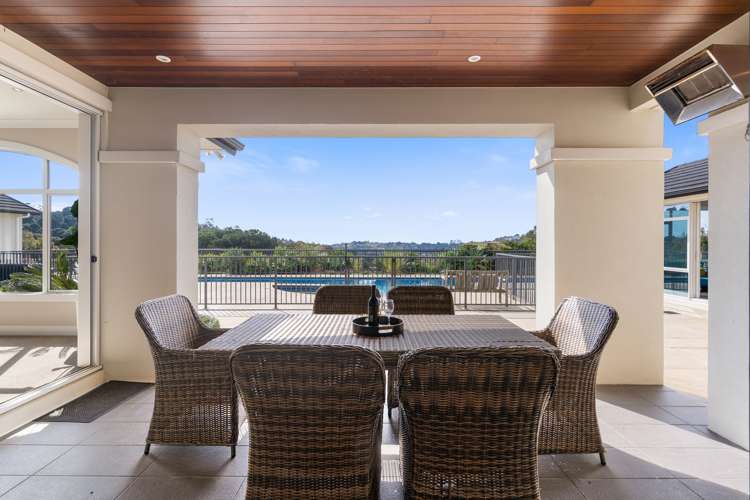 58 Chateau Rise Flat Bush_35