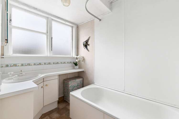 30 Constable Crescent Onekawa_13