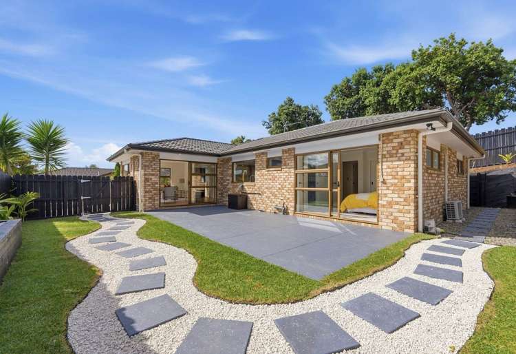 8 Caldecote Place Flat Bush_3