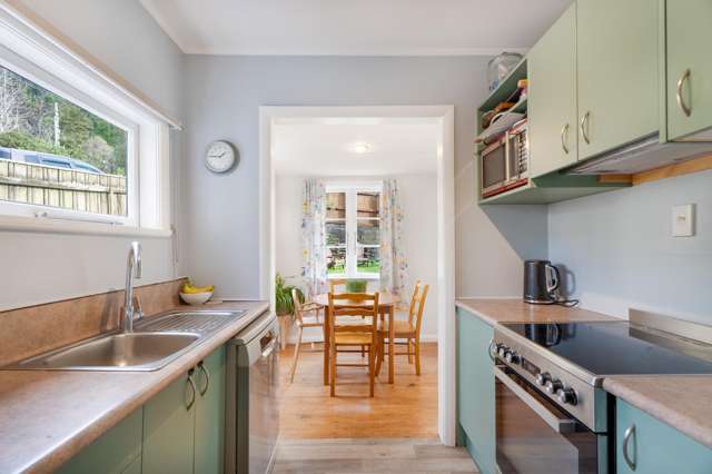 35 Elmslie Road Pinehaven_3
