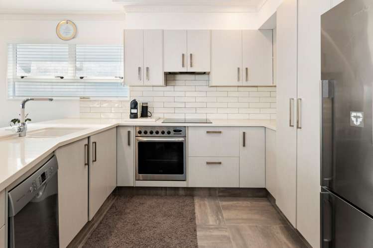 35 Ocean View Road Waihi Beach_6