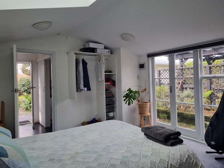 10 Bristol Avenue Brookfield_17