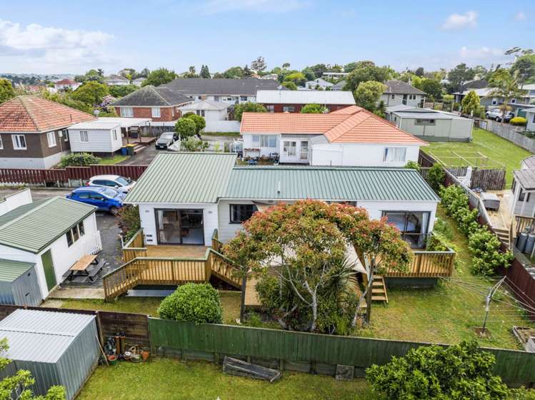 2/177 Edmonton Road Te Atatu South_17