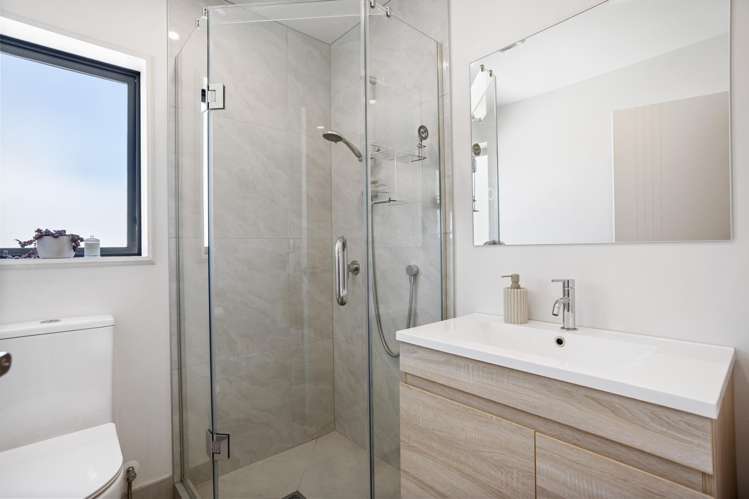 3/22 Coniston Avenue Te Atatu South_11