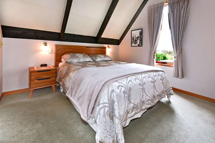 10 Snowdon Place Darfield_11