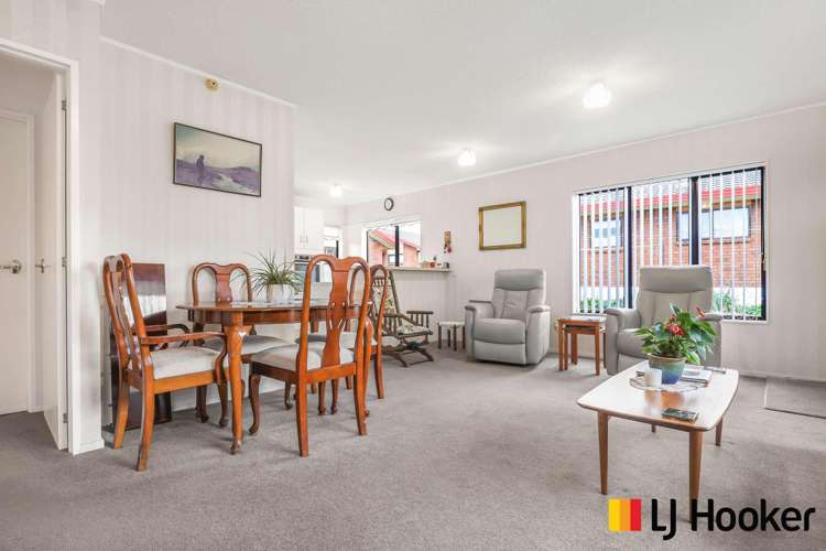 18/151 Kitchener Road Pukekohe_5