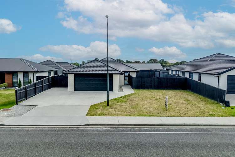 168 Coulson Road Paroa_2