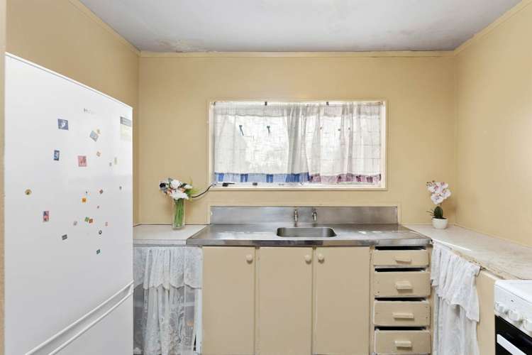 1/10 Kennington Drive Clendon Park_7