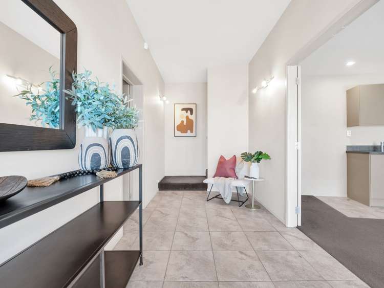 2 Honeysuckle Lane Ohauiti_13