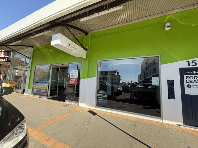 Large retail on Parnell Road