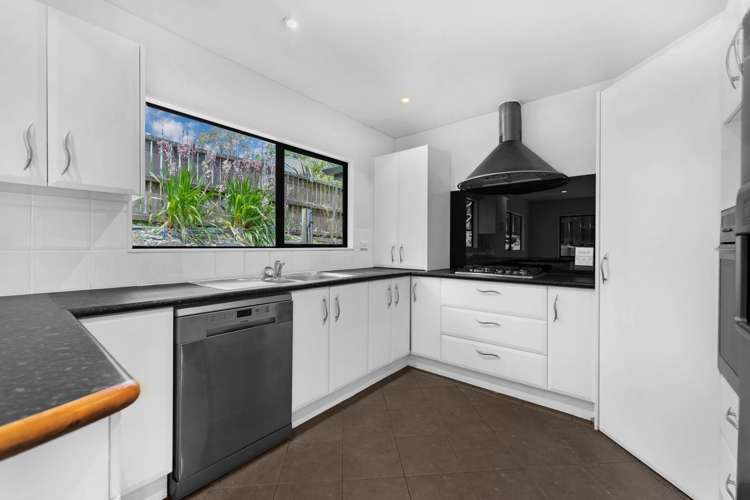 80A The Avenue Lynfield_1