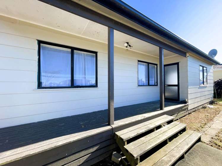 58 Maplesden Drive Clendon Park_0