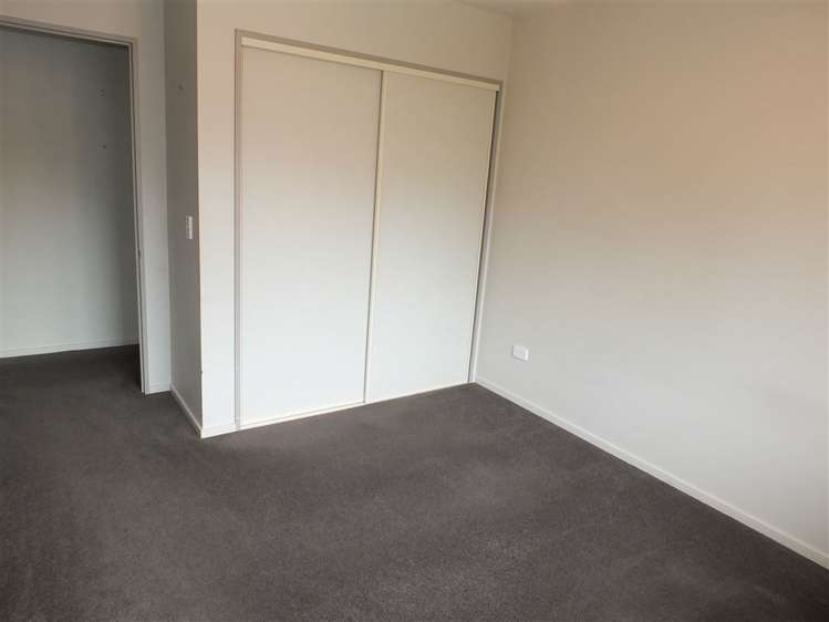 2/33 York Street Seaview_8