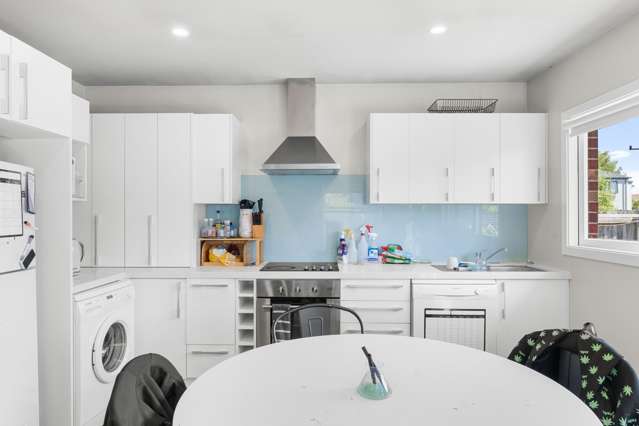 2/27 Hills Road Edgeware_1