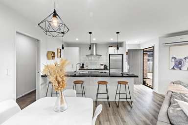 8A Shetland Place_1