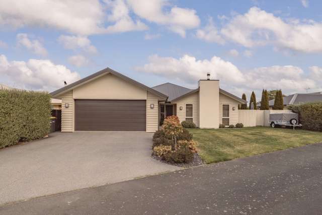 Stylish and Convenient Family HOME in Kirwee