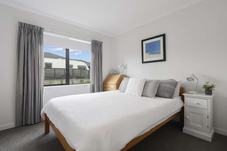 2 Shea Lane Pyes Pa_19