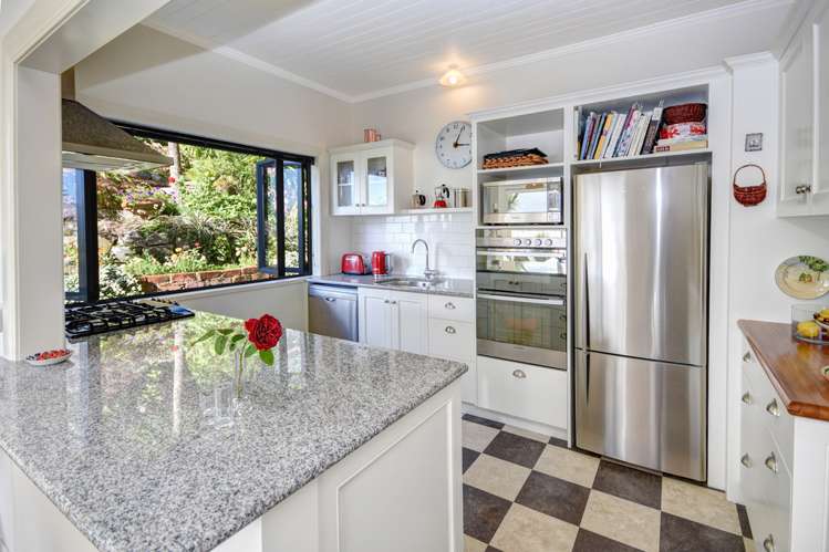 422 Portobello Road Macandrew Bay_10
