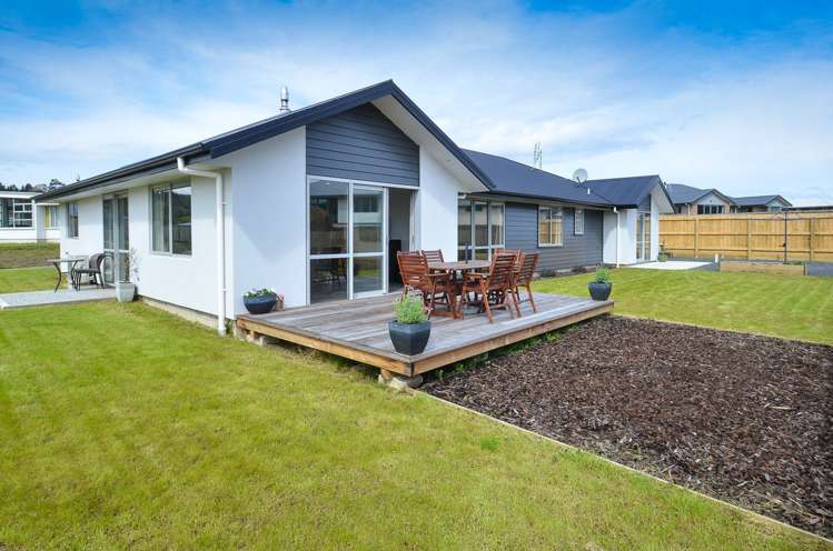 66 Grandvista Drive Green Island_13