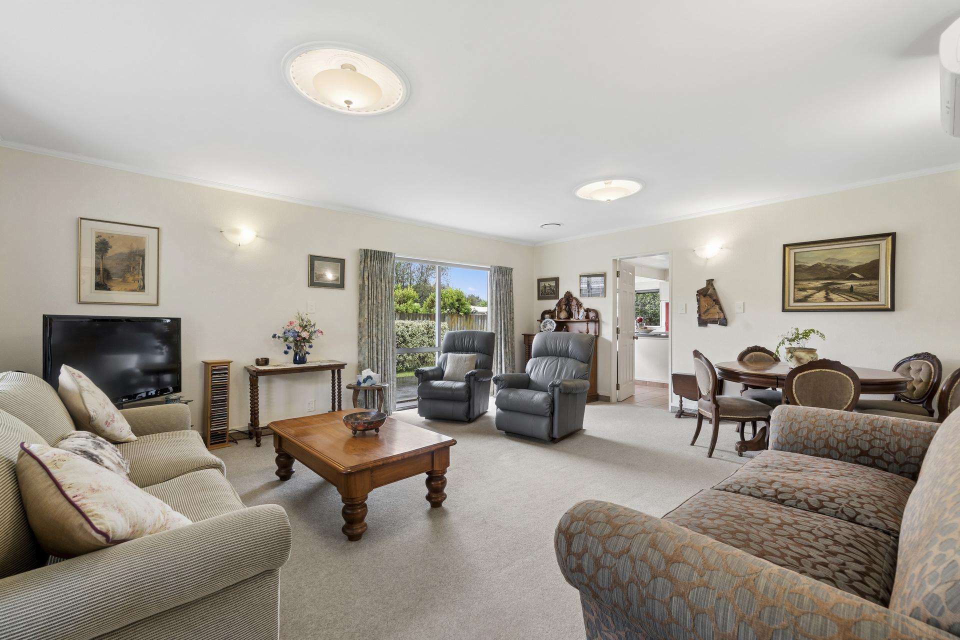 5 Papawai Grove Waikanae_0
