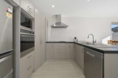 35 Leet Crescent_3