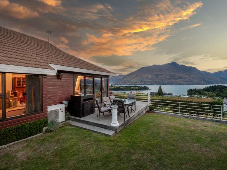 19 Salmond Place Queenstown_3