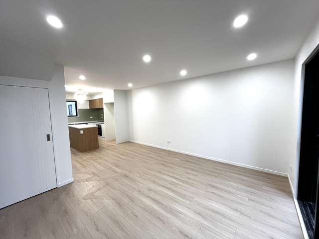 1/1 O'Connell Street Manurewa_4