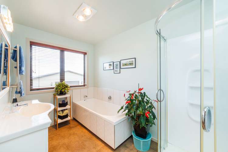 109 Junction Road Halcombe_22