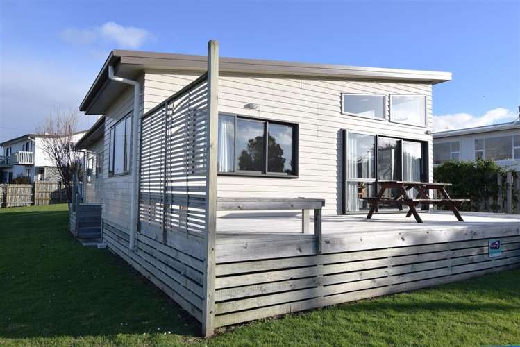 8 Daphne Road Tairua_13