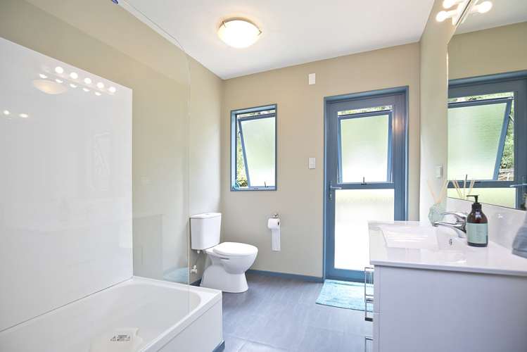 159 Stoney Creek Drive Waitakere_13