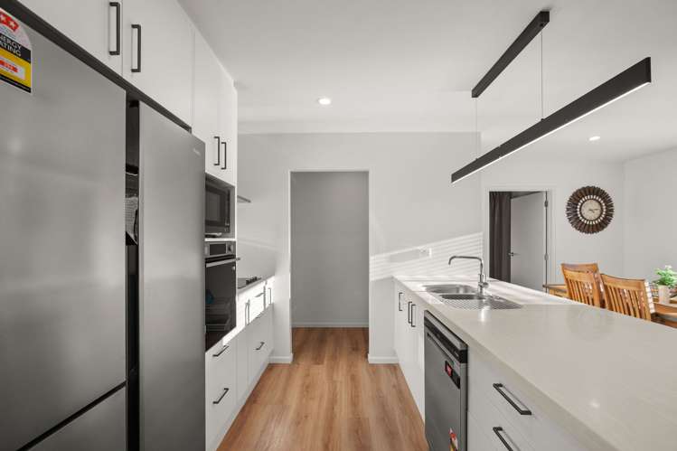 21 Sandstone Crescent_4