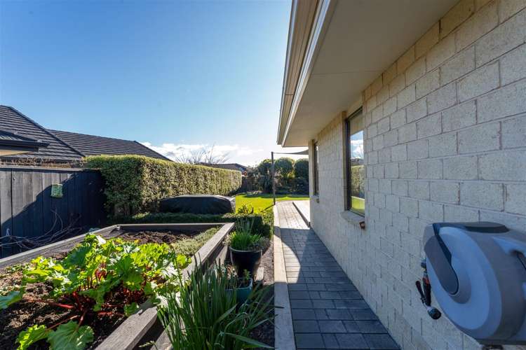 10 Woodstock Place Stoke_10